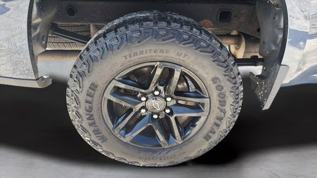 2020 Shadow Gray Metallic Chevrolet Silverado 1500 LT Trail Boss 4X4 Truck