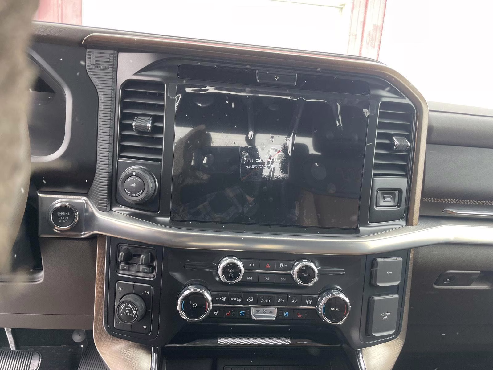 2026 Agate Black/Marsh Gray Ford F-150 King Ranch 4X4 Truck