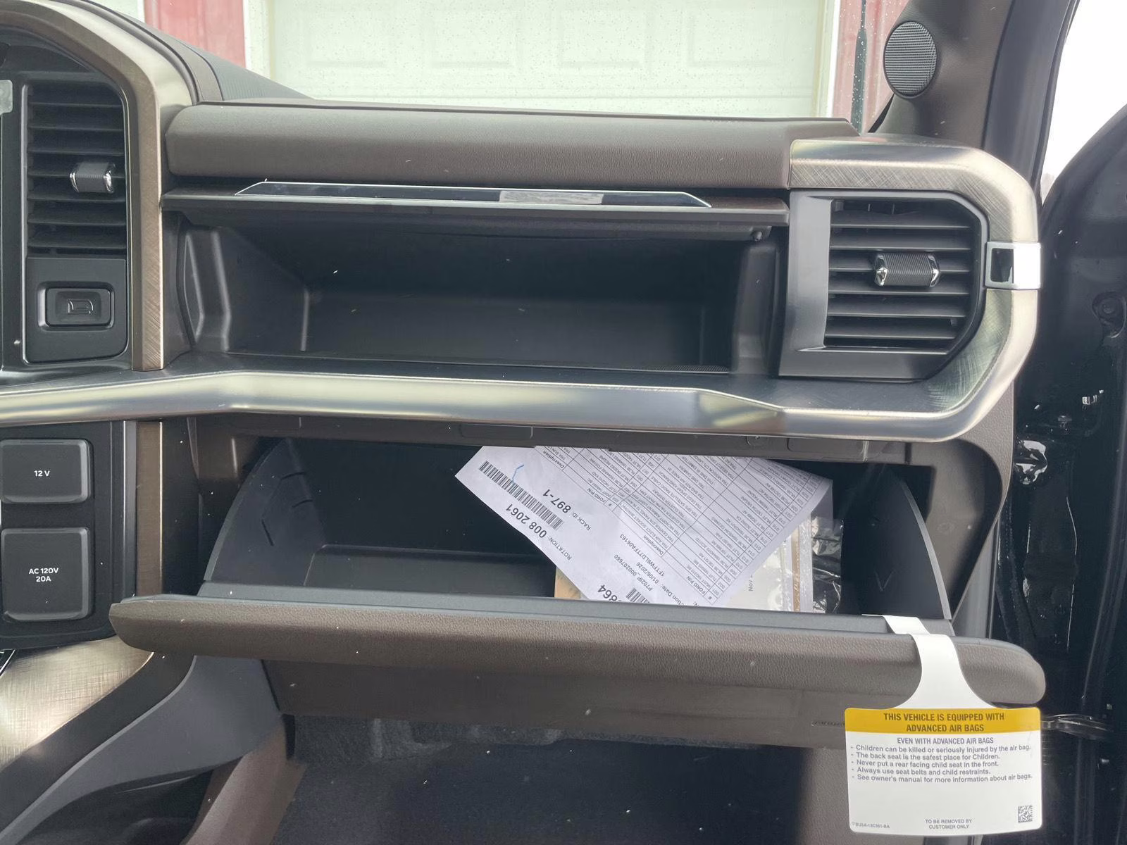 2026 Agate Black/Marsh Gray Ford F-150 King Ranch 4X4 Truck