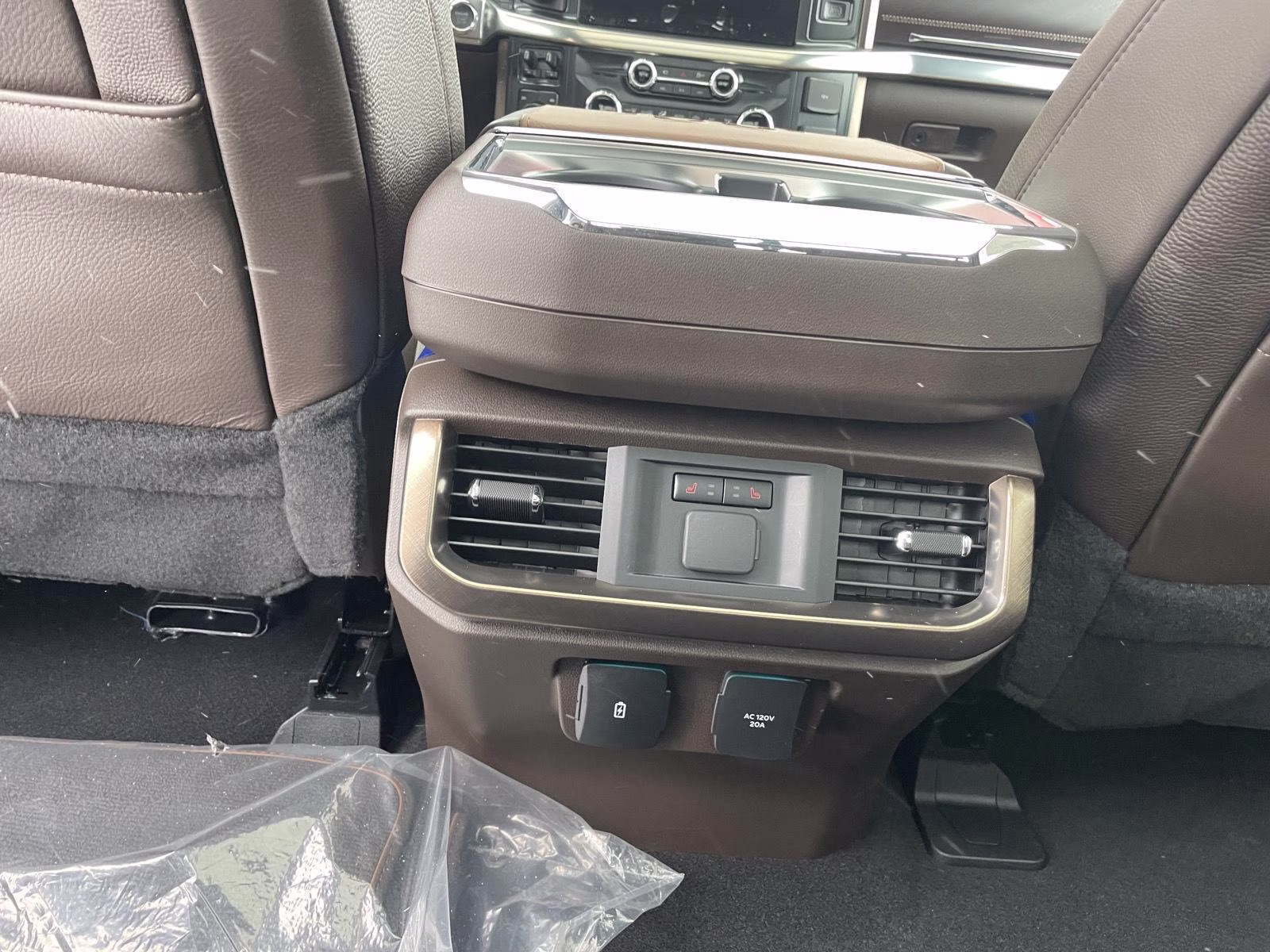 2026 Agate Black/Marsh Gray Ford F-150 King Ranch 4X4 Truck