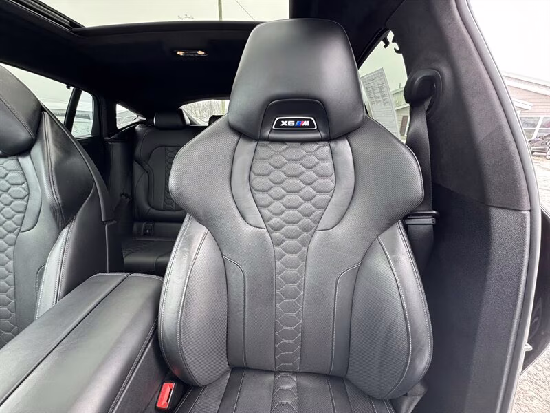 2023 Black Sapphire Metallic BMW X6 M AWD SUV