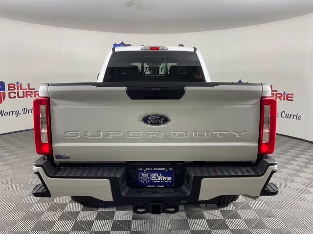 2026 Oxford White Ford Super Duty F-250 SRW XL 4X4 Truck