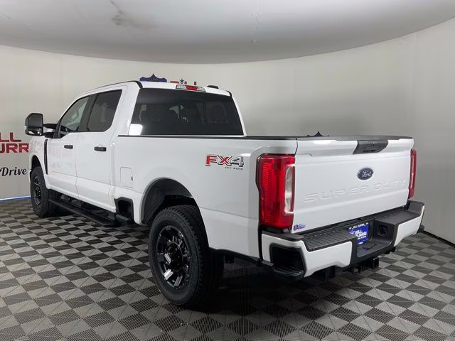 2026 Oxford White Ford Super Duty F-250 SRW XL 4X4 Truck