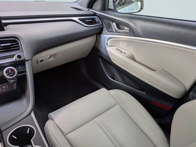 2023 Alta White Genesis G70 2.0T AWD Sedan