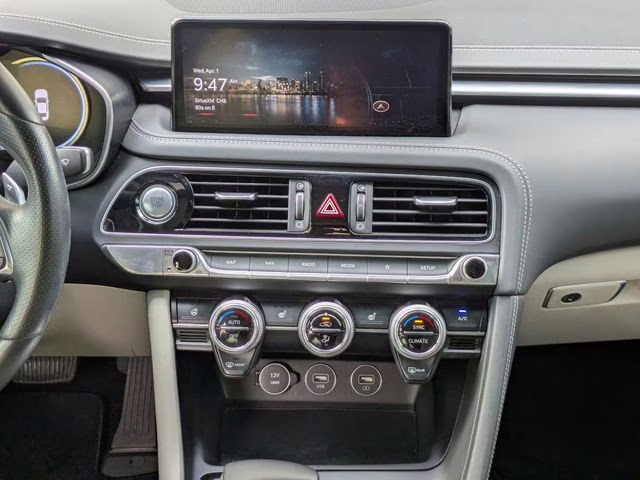 2023 Alta White Genesis G70 2.0T AWD Sedan