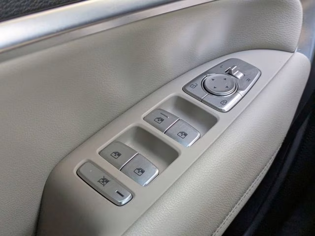 2023 Alta White Genesis G70 2.0T AWD Sedan