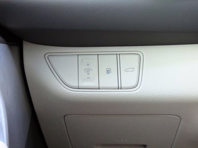 2023 Alta White Genesis G70 2.0T AWD Sedan