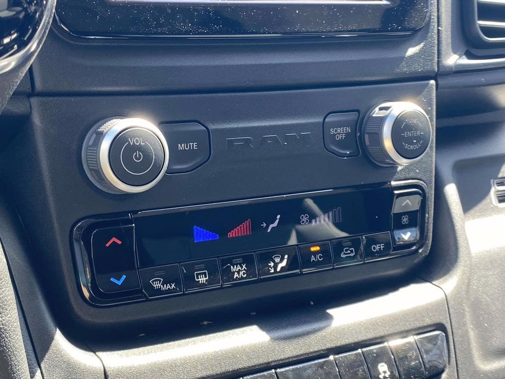 2026 Bright White Clearcoat Ram ProMaster 1500 Low Roof FWD Van