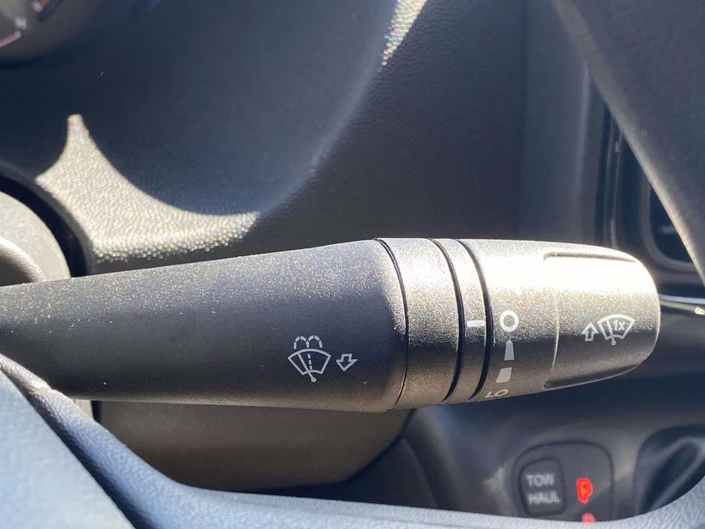 2026 Bright White Clearcoat Ram ProMaster 1500 Low Roof FWD Van