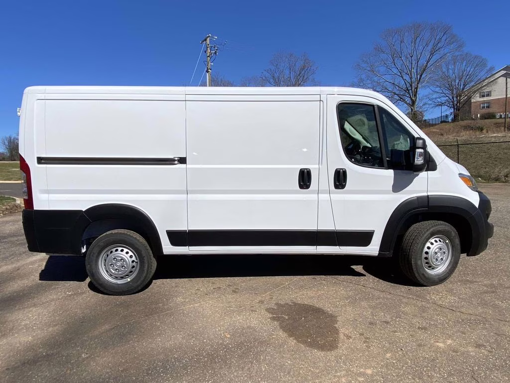 2026 Bright White Clearcoat Ram ProMaster 1500 Low Roof FWD Van