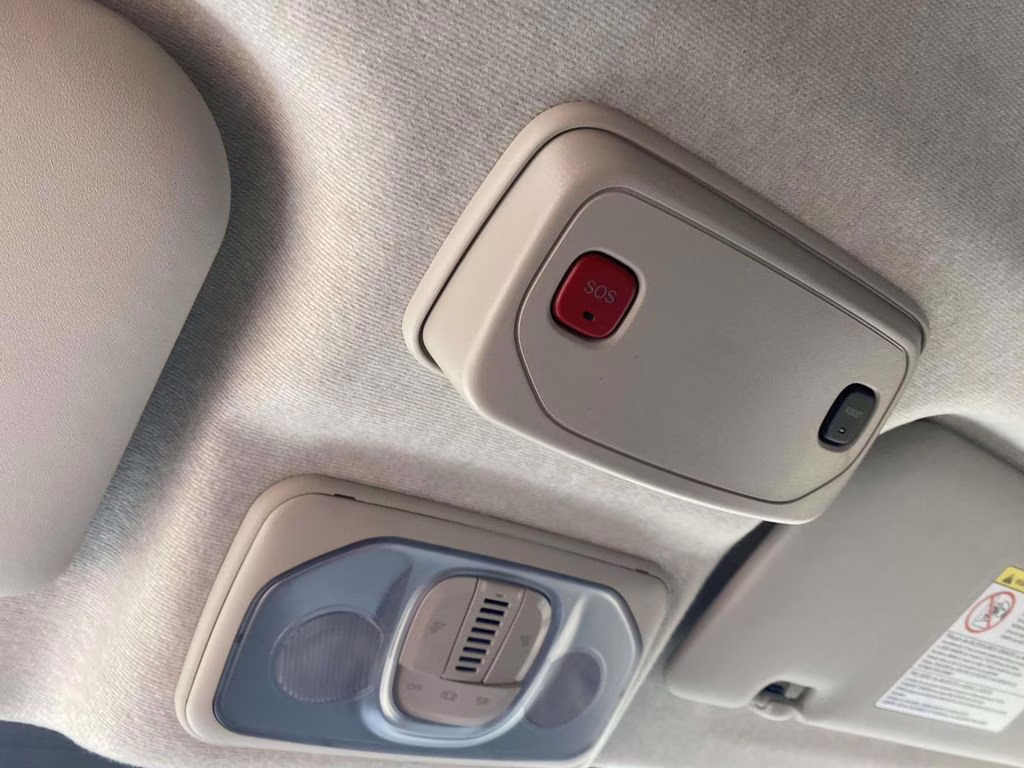 2026 Bright White Clearcoat Ram ProMaster 1500 Low Roof FWD Van