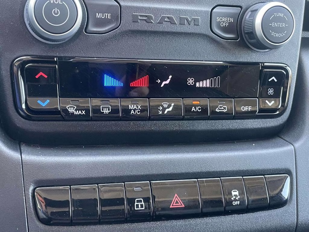 2026 Bright White Clearcoat Ram ProMaster 1500 Low Roof FWD Van