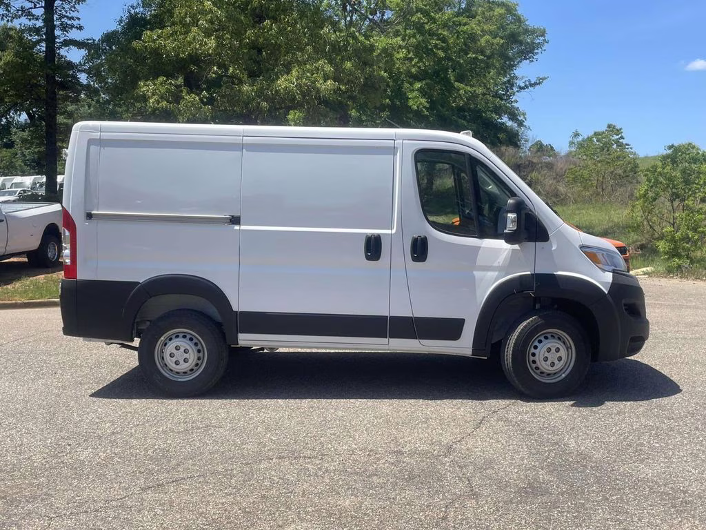 2026 Bright White Clearcoat Ram ProMaster 1500 Low Roof FWD Van