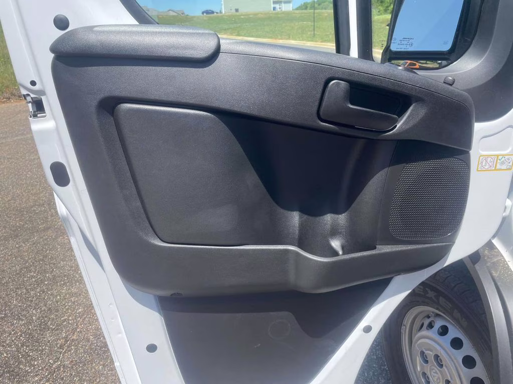 2026 Bright White Clearcoat Ram ProMaster 1500 Low Roof FWD Van