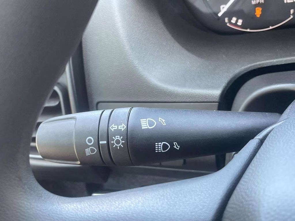 2026 Bright White Clearcoat Ram ProMaster 1500 Low Roof FWD Van