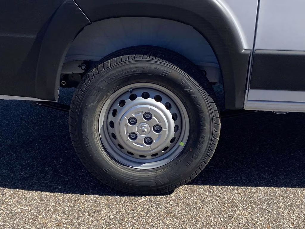 2026 Bright White Clearcoat Ram ProMaster 1500 Low Roof FWD Van