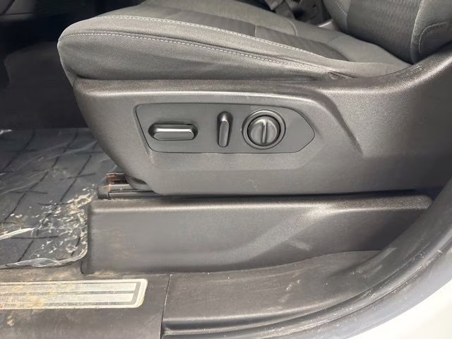 2020 Summit White Chevrolet Silverado 2500HD LT 4X4 Truck