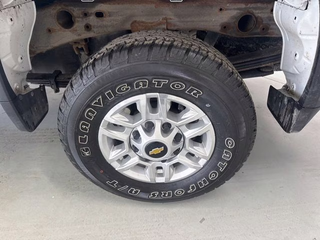 2020 Summit White Chevrolet Silverado 2500HD LT 4X4 Truck