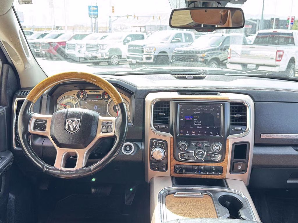 2018 Brilliant Black Crystal Pearlcoat Ram 1500 Laramie Longhorn 4X4 Truck