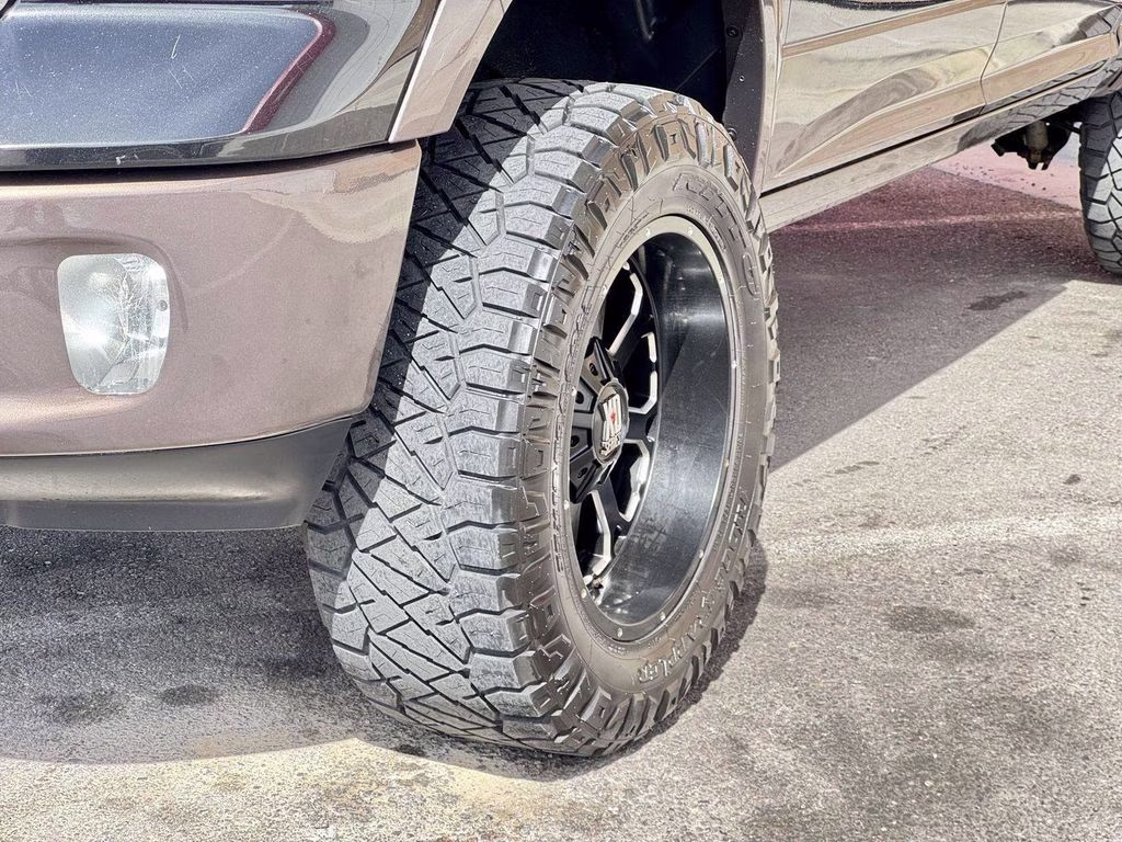 2018 Brilliant Black Crystal Pearlcoat Ram 1500 Laramie Longhorn 4X4 Truck