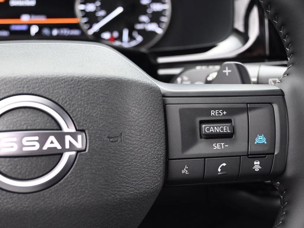 2026 Everest White Pearl Tricoat Nissan Pathfinder SV FWD SUV