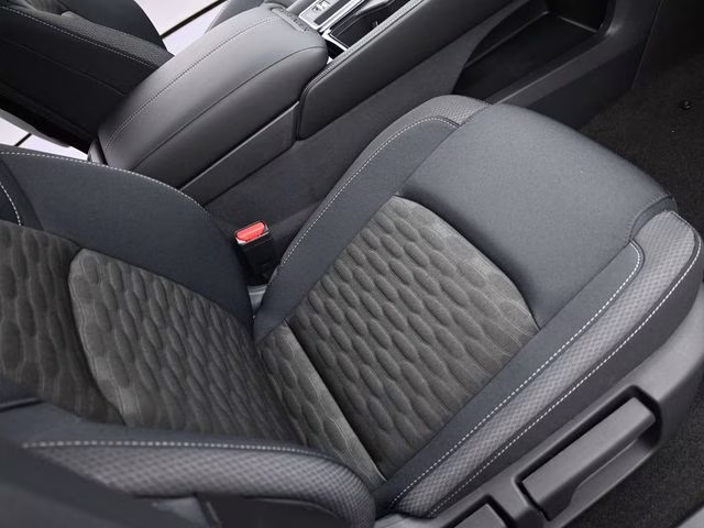 2026 Everest White Pearl Tricoat Nissan Pathfinder SV FWD SUV