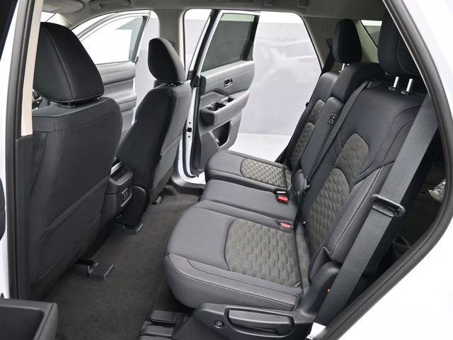 2026 Everest White Pearl Tricoat Nissan Pathfinder SV FWD SUV