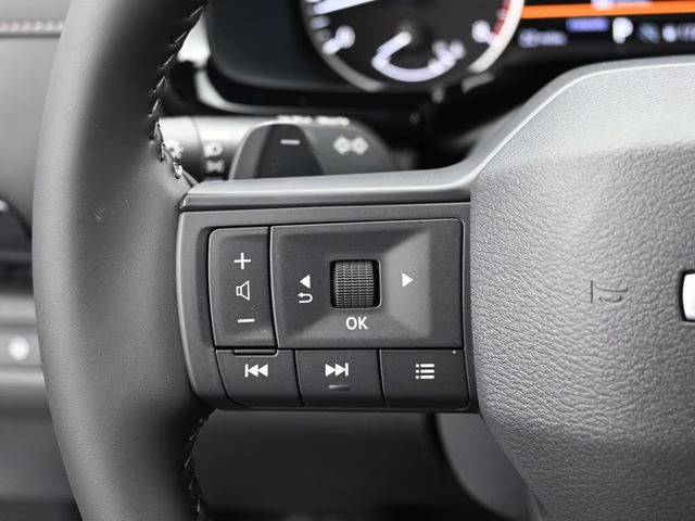 2026 Everest White Pearl Tricoat Nissan Pathfinder SV FWD SUV