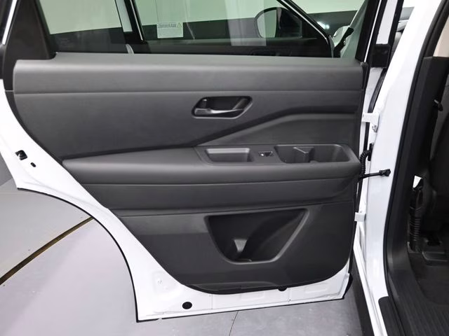 2026 Everest White Pearl Tricoat Nissan Pathfinder SV FWD SUV