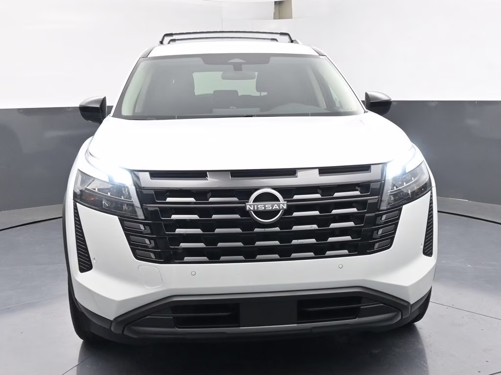 2026 Everest White Pearl Tricoat Nissan Pathfinder SV FWD SUV