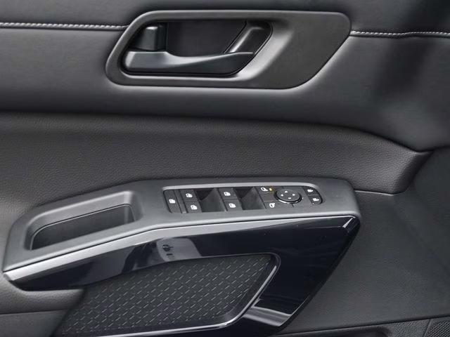 2026 Everest White Pearl Tricoat Nissan Pathfinder SV FWD SUV