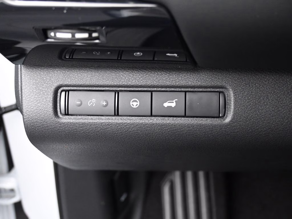 2026 Everest White Pearl Tricoat Nissan Pathfinder SV FWD SUV
