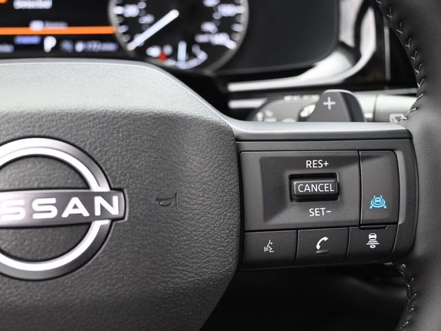 2026 Everest White Pearl Tricoat Nissan Pathfinder SV FWD SUV