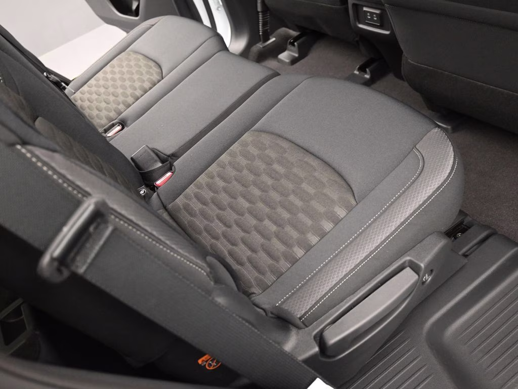 2026 Everest White Pearl Tricoat Nissan Pathfinder SV FWD SUV