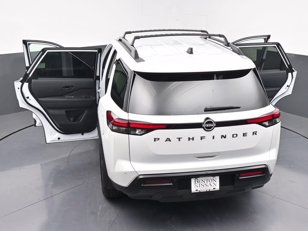2026 Everest White Pearl Tricoat Nissan Pathfinder SV FWD SUV