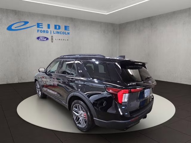 2026 Agate Black Metallic Ford Explorer ST-Line 4X4 SUV