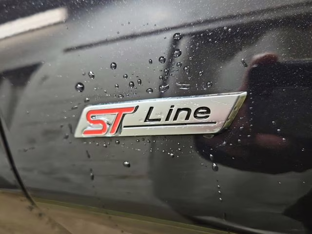 2026 Agate Black Metallic Ford Explorer ST-Line 4X4 SUV