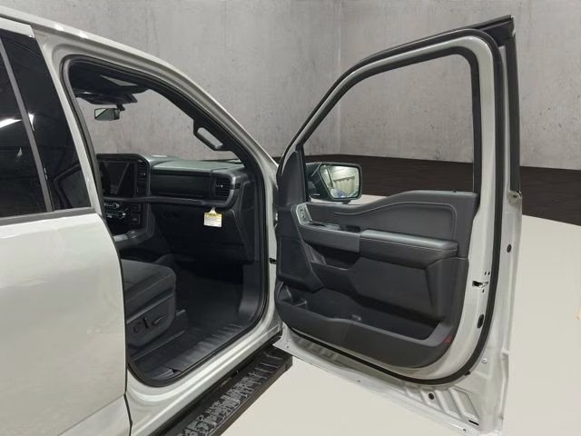 2026 Avalanche Ford F-150 XLT Black Appearance Plus 4X4 Truck