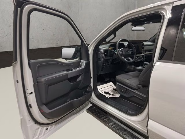 2026 Avalanche Ford F-150 XLT Black Appearance Plus 4X4 Truck