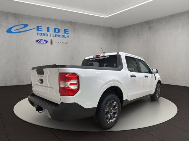 2026 Oxford White Ford Maverick XLT AWD Truck