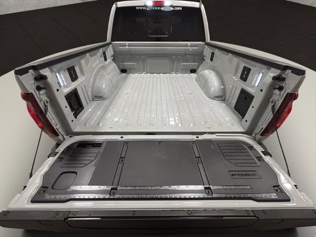 2026 Avalanche Ford F-150 XLT Black Appearance Plus 4X4 Truck