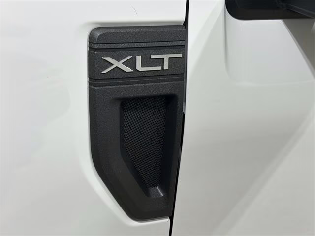 2026 Oxford White Ford Maverick XLT AWD Truck