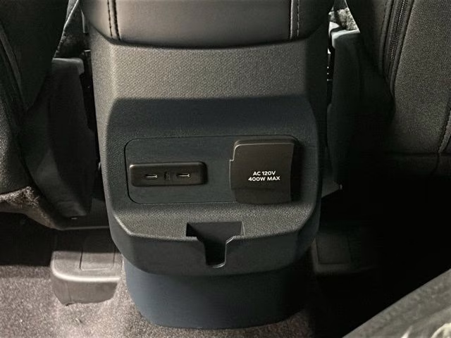 2026 Oxford White Ford Maverick XLT AWD Truck