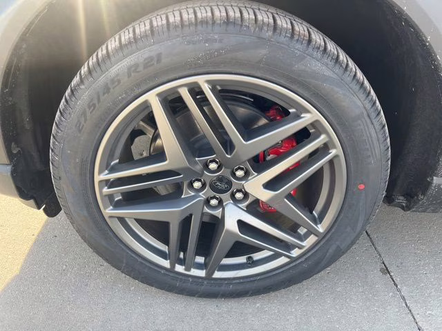 2026 Space White Metallic Ford Explorer ST-Line 4X4 SUV