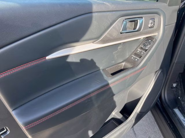 2026 Agate Black Metallic Ford Explorer ST-Line 4X4 SUV