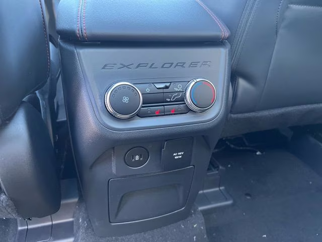 2026 Agate Black Metallic Ford Explorer ST-Line 4X4 SUV