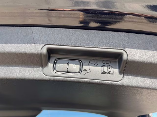 2026 Agate Black Metallic Ford Explorer ST-Line 4X4 SUV