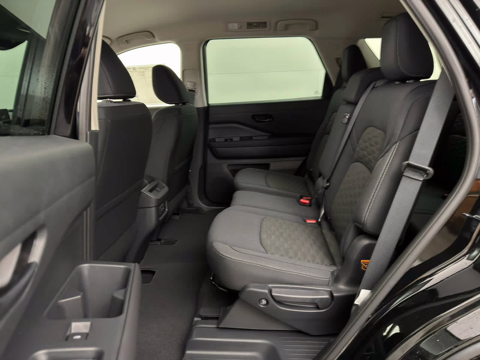 2026 KH3/SUPER BLAC Nissan Pathfinder SV 4X4 SUV