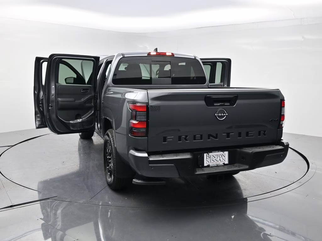 2026 Gun Metallic Nissan Frontier SV 4X4 Truck