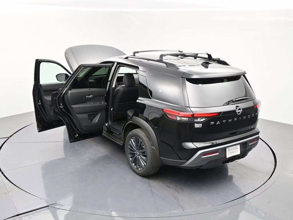 2026 Super Black Nissan Pathfinder SL 4X4 SUV
